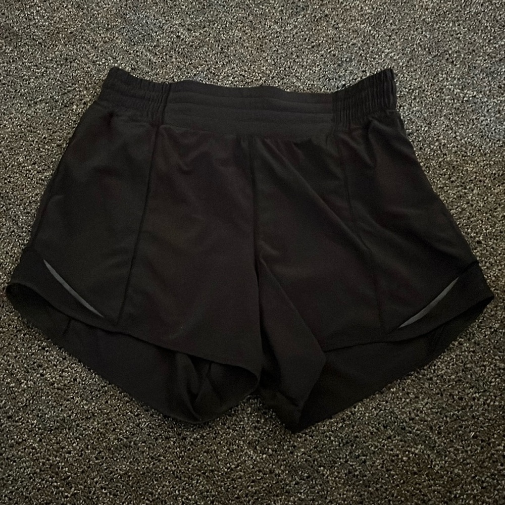 Hotty hot night rise lined shorts women’s size 8